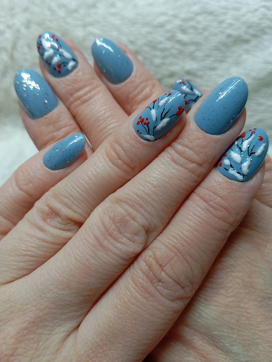 Baies Givrées – Press-on nails bleu hiver