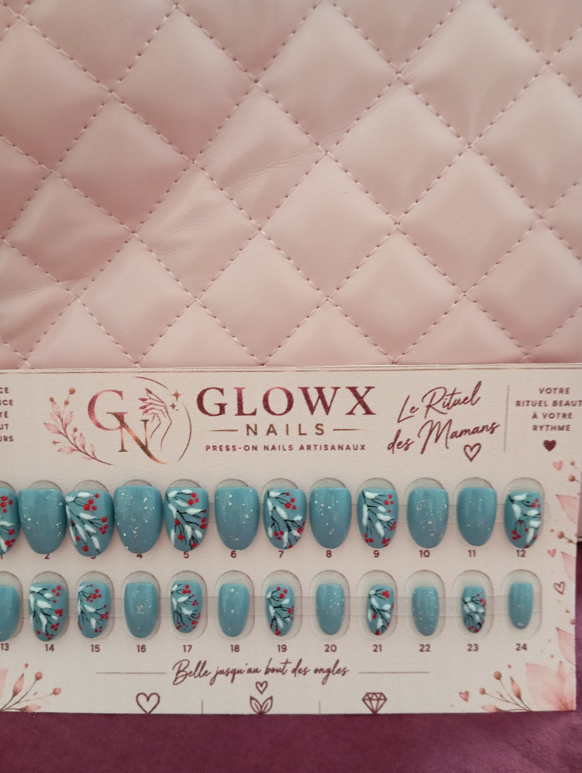 Baies Givrées – Press-on nails bleu hiver