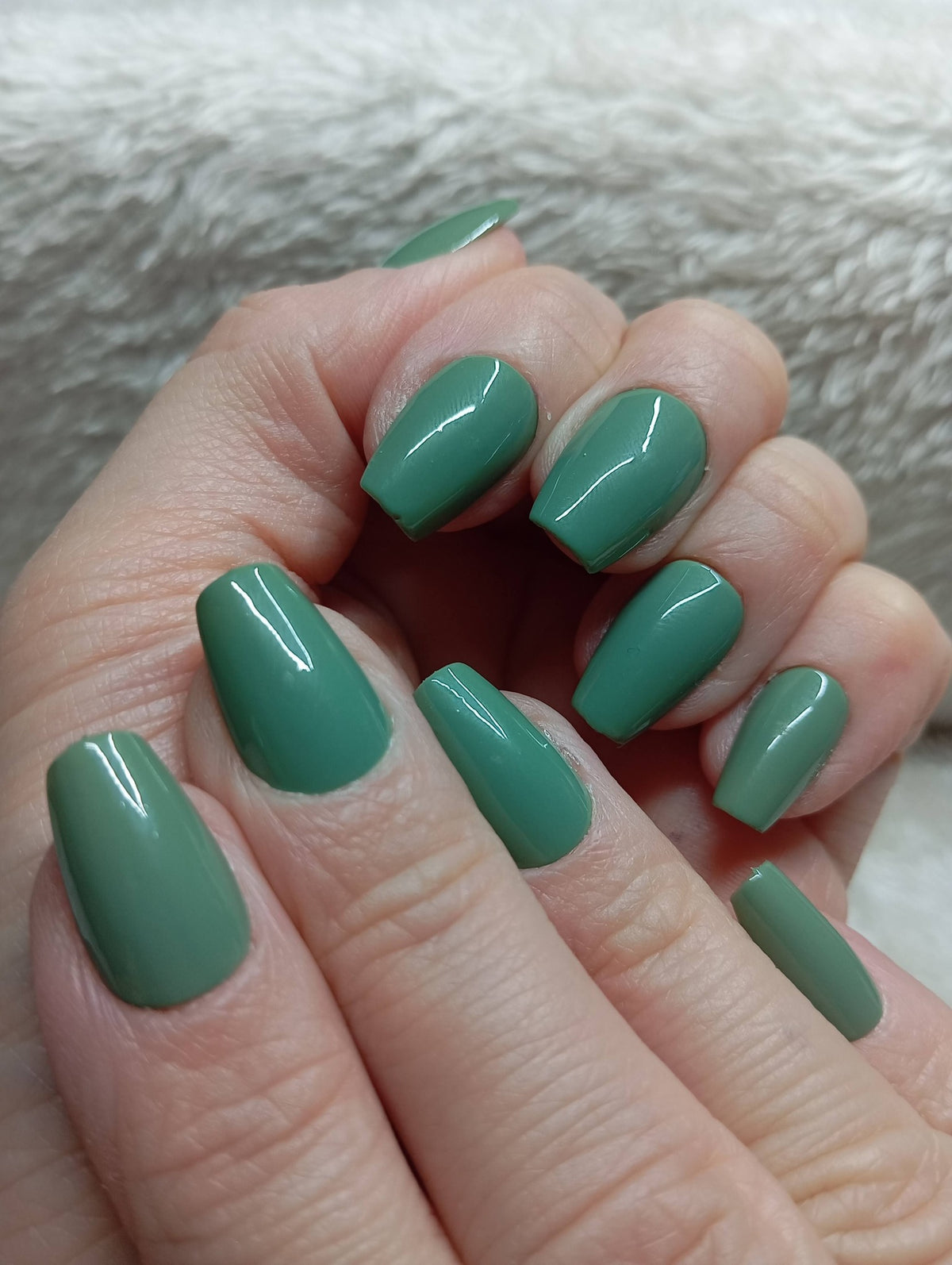 	Press-on nails faites main Reims - Sauge Élégante - Glowx Nails