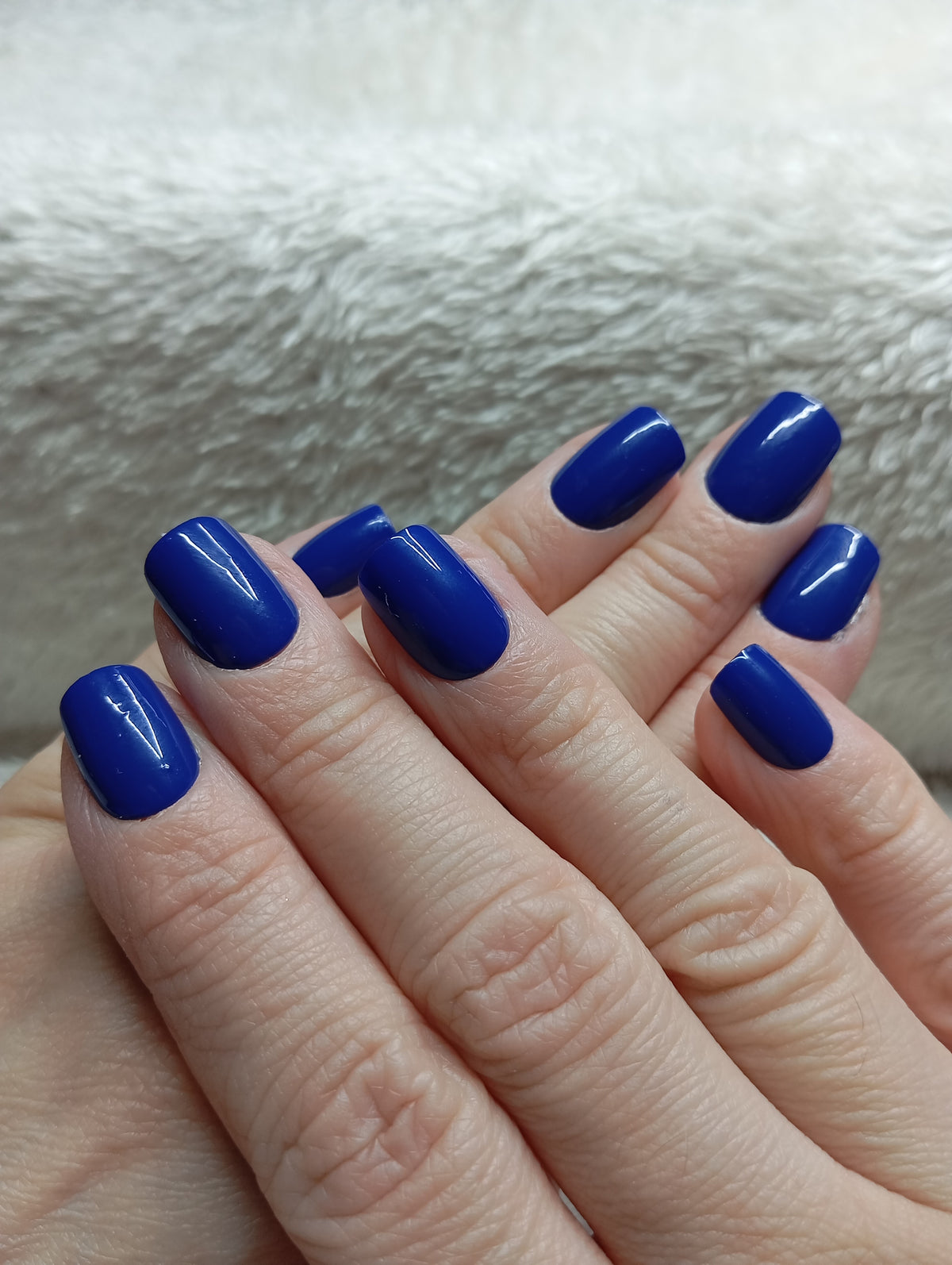 Press-on nails faites main Reims - Bleu Majesté - Glowx Nails