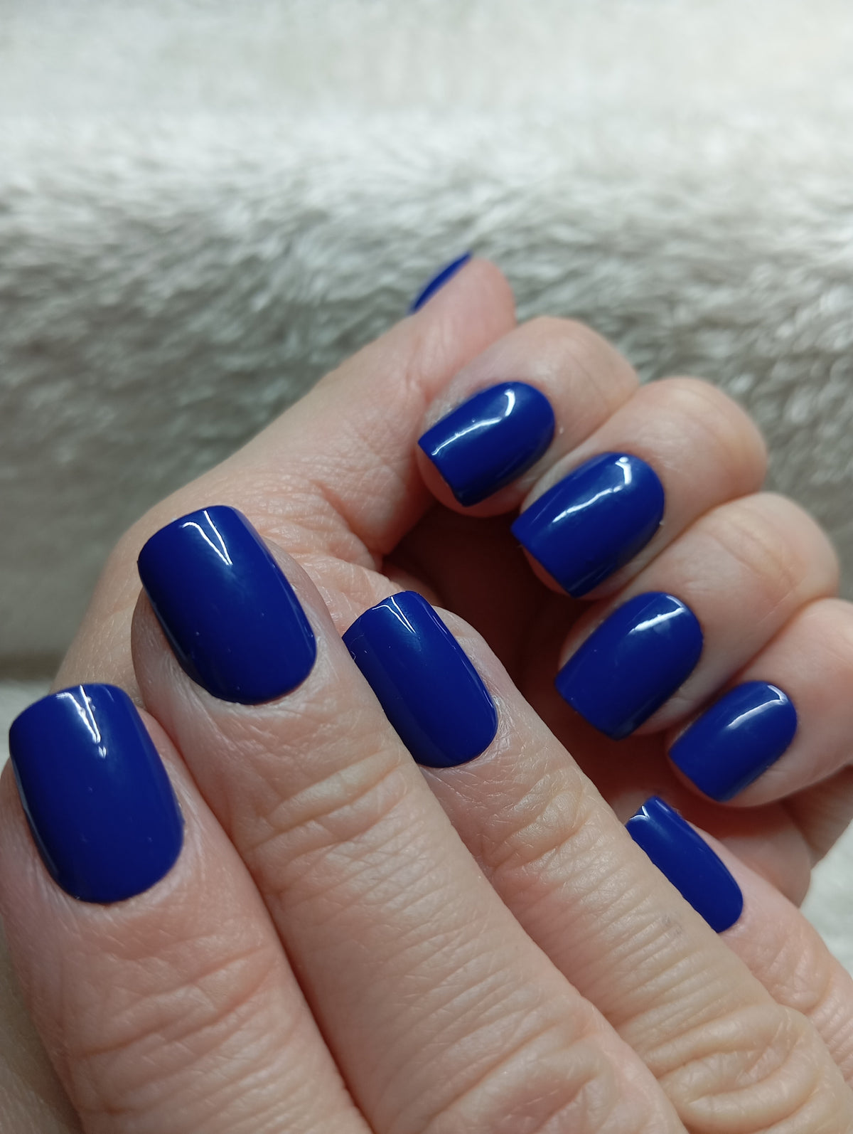 Press-on nails faites main Reims - Bleu Majesté - Glowx Nails