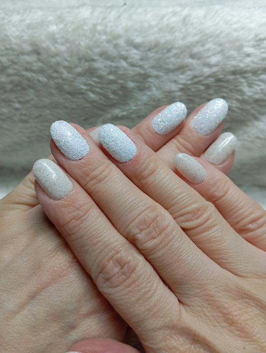 Press-on nails faites main Reims - Perle Givrée - Glowx Nails