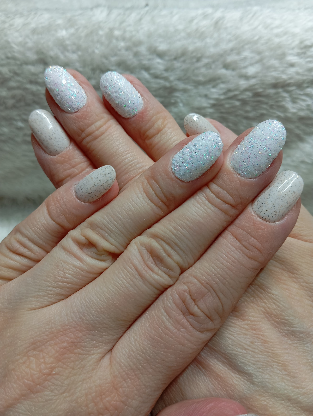Press-on nails faites main Reims - Perle Givrée - Glowx Nails